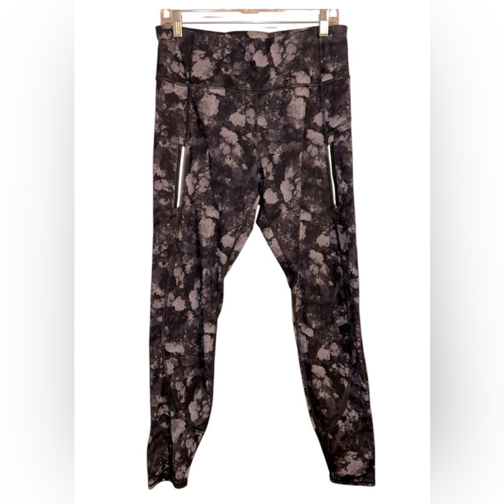 Athleta Rainier High Rise Leggings Sz Large Tall in Frozen Floral Grey